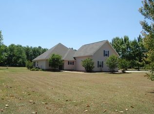 222 A Farm Estates Rd, Perry, GA 31069