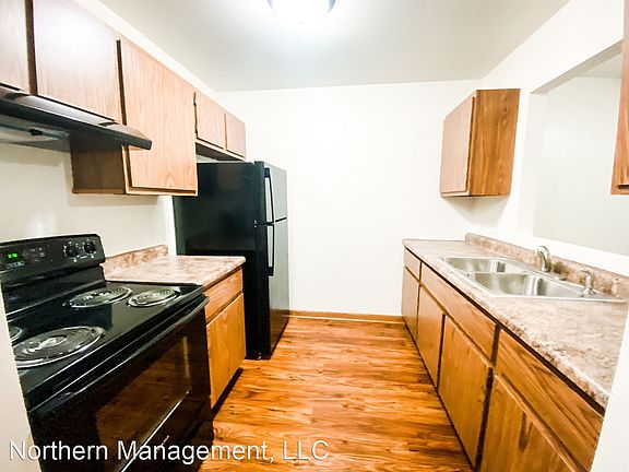 4th image of 445 Main St #8165210