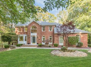 142 Deer Path Ln, Freehold, NJ 07728