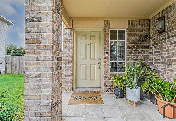 4th image of 19110 Canaras Ct