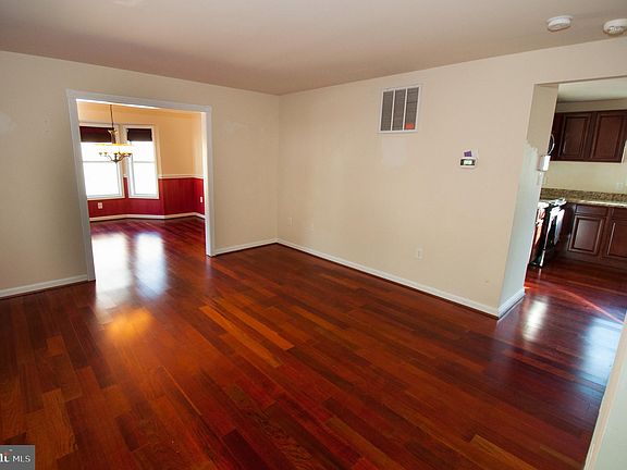 2nd image of 48 Dorothy Ln