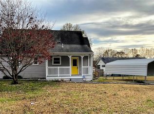 3709 Yard Arm Dr, Chester, VA 23831