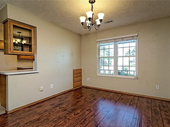 5th image of 1001 N 26th St