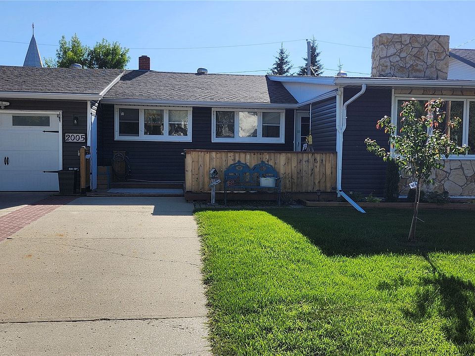 1st image of 2005 8th Street