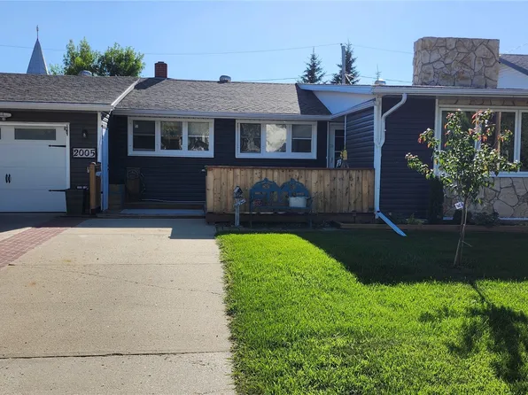 2005 8th Street, Rosthern, SK S0K 3R0