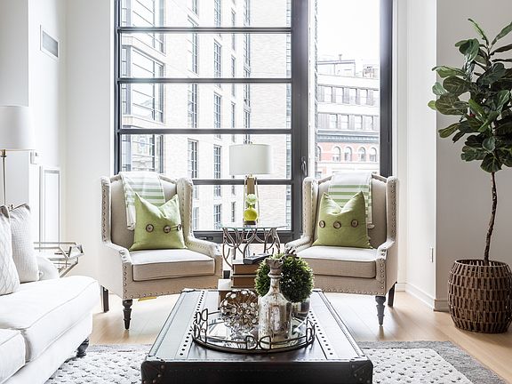 2nd image of 580 Washington St #812