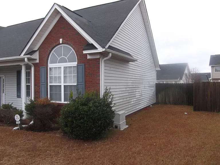 1250 Mingary Ave — Photo 2