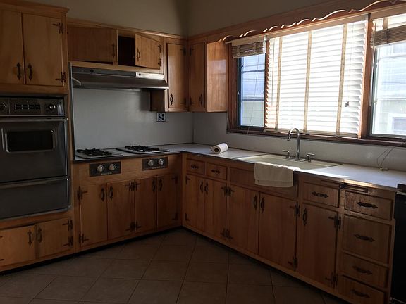 2nd image of 248 Parker St #1