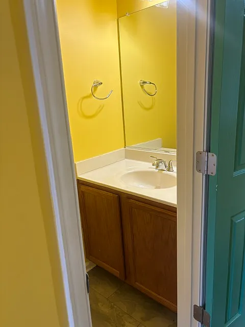 3 bed, 1693 sqft, $2,600 — Photo 4
