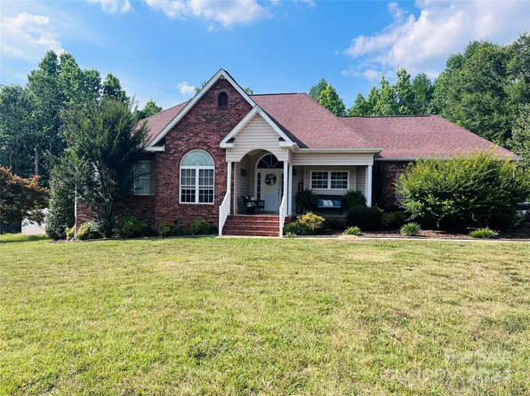 1420 Galway Dr, Lincolnton, NC 28092