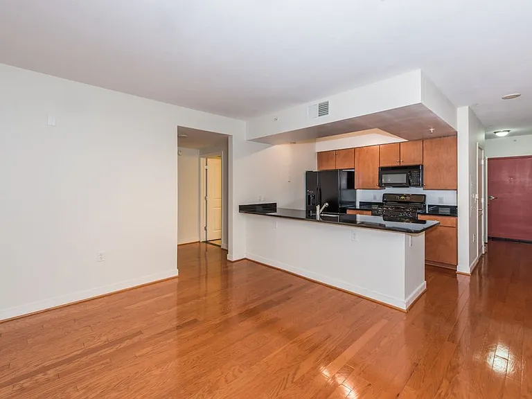 1117 10th St NW #306 — Photo 3