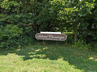 24265 Rivard Ct, Grosse Ile, MI 48138