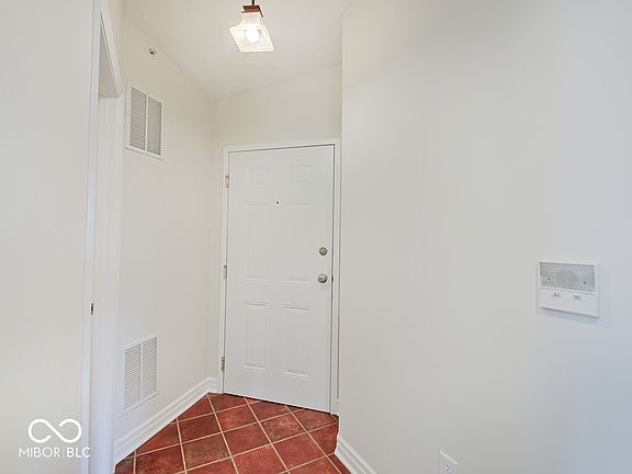 4th image of 8720 Yardley Ct APT 301