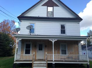 42 Bridge St APT 2, Colebrook, NH 03576