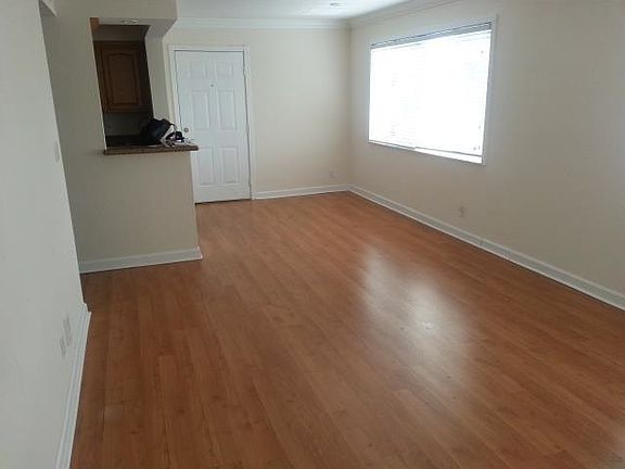3rd image of 1515 E Broward Blvd APT 303