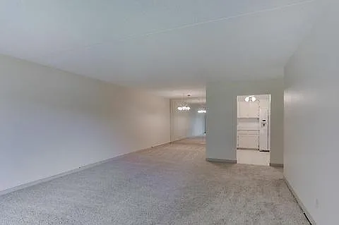 10511 Cedar Lake Rd #211 — Photo 14