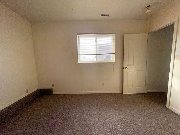 5th image of 9009 W Jackson St #9011