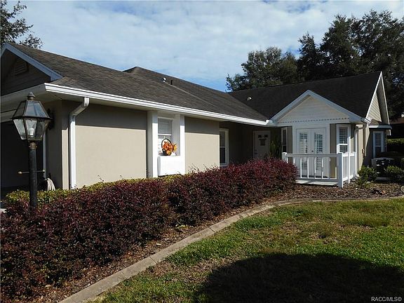 2nd image of 1535 N Endicott Point