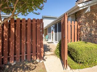 2541 Shady Ridge Dr, Bedford, TX 76021