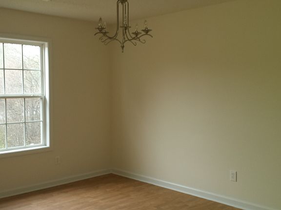 4th image of 90 Corn Crib Dr