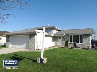 16750 W Fawn Path, Lockport, IL 60441