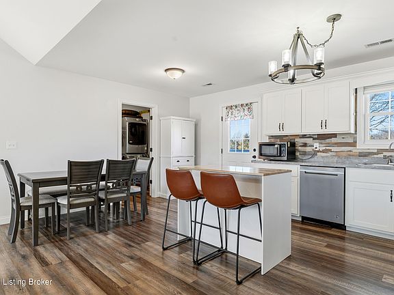 4th image of 107 Cumberland Ct
