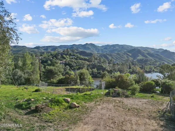 2239 Pinecrest Rd, Agoura Hills, CA 91301