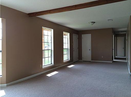 3rd image of 6636 Cortez Cres