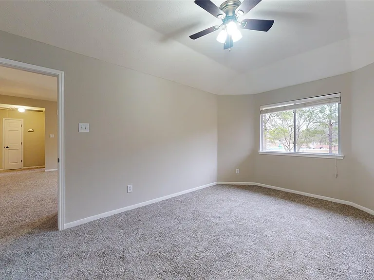 20802 Newbury Park Dr — Photo 40