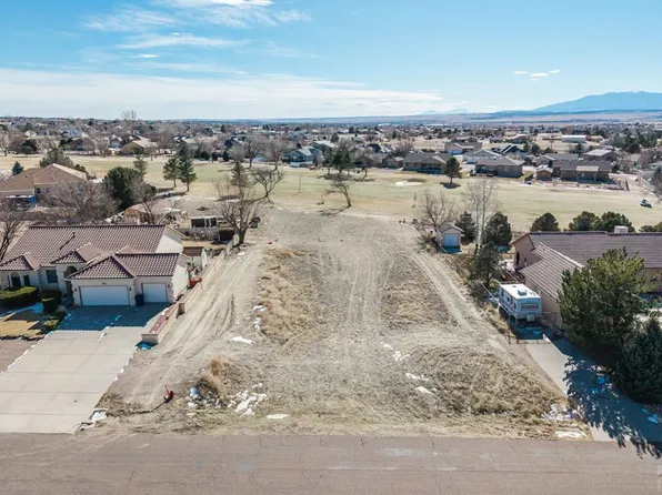 450 W Pin High Dr, Pueblo West, CO 81007