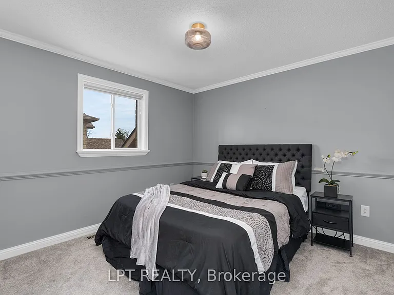47 Northview Cres — Photo 18