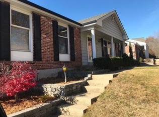 5771 White Pine Dr, Saint Louis, MO