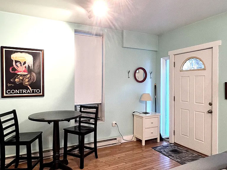 1708 S Carpenter St #1F — Photo 5