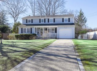 260 Washington Avenue, Saint James, NY