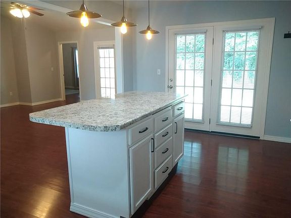 5th image of 309 Cordes Dr