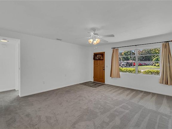 5th image of 119 Stewart Ave