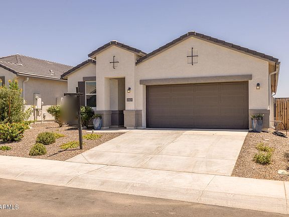2nd image of 2421 W SABLE Avenue