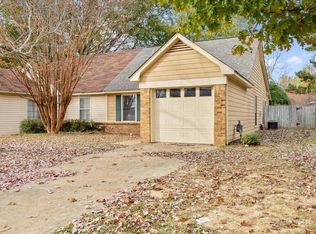 6912 Hillindale Dr, Bartlett, TN 38133