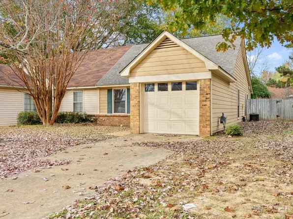 6912 Hillindale Dr, Bartlett, TN 38133