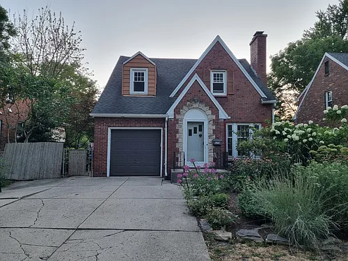 179 Amherstdale Rd Photo 1