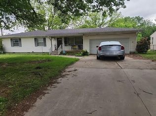 1101 N Muskogee Ave, Claremore, OK 74017