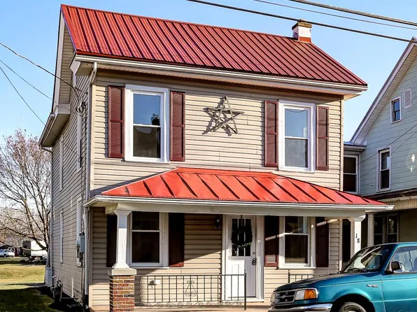 18 N Race St, Richland, PA 17087