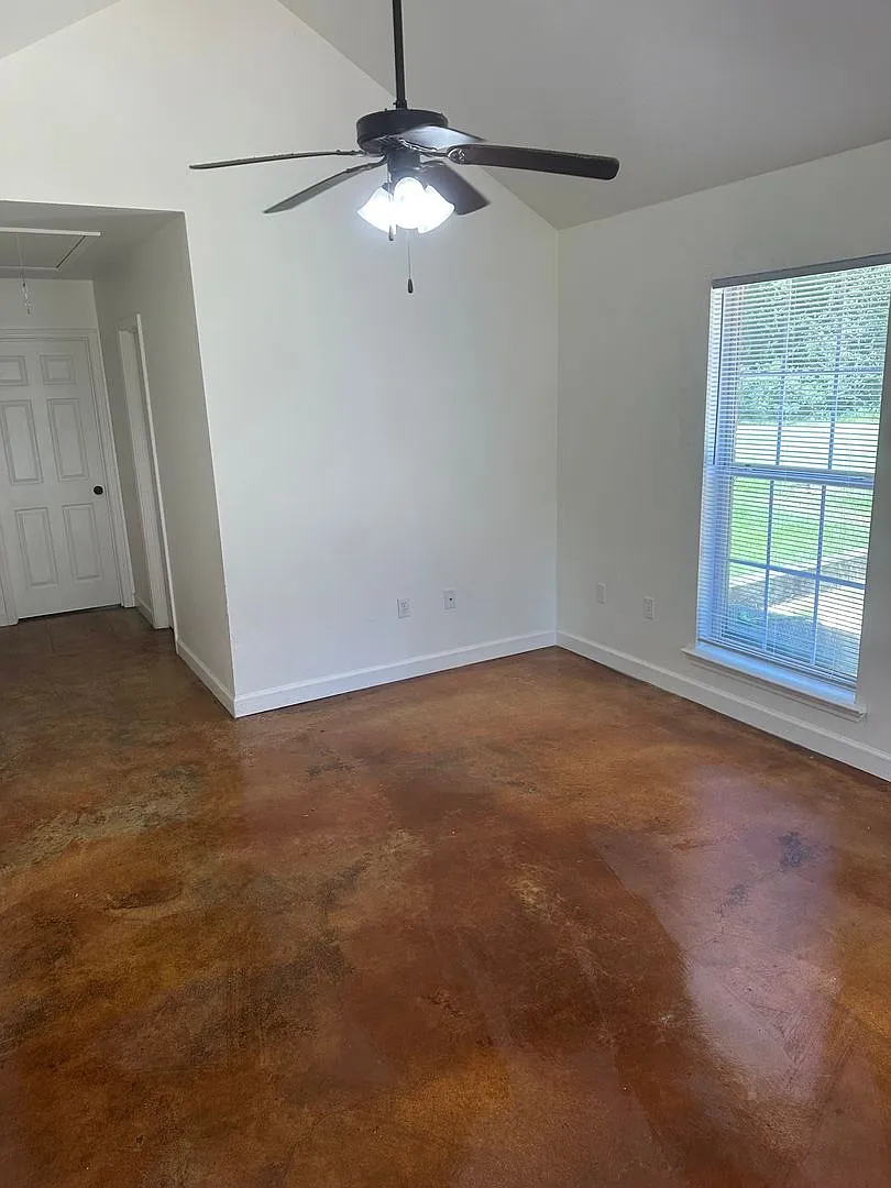 42663 Edgewater Lane — Photo 4