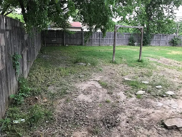 1502 Dale Pl — Photo 19