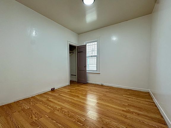 4th image of 9031 75th St Floor 1
