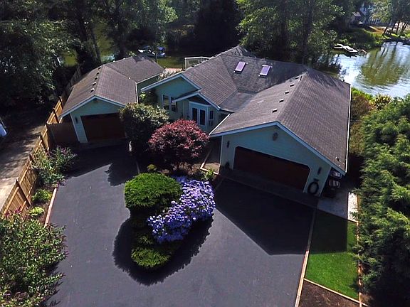 5th image of 765 Plover Ct SE
