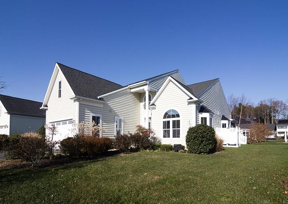 1st image of 19383 Mersey Dr