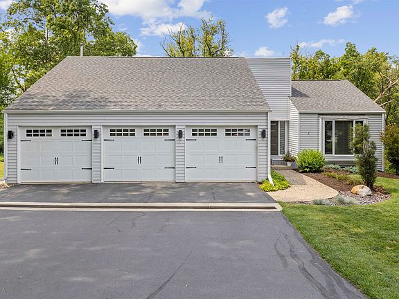 3rd image of 5038 Whittier Ln