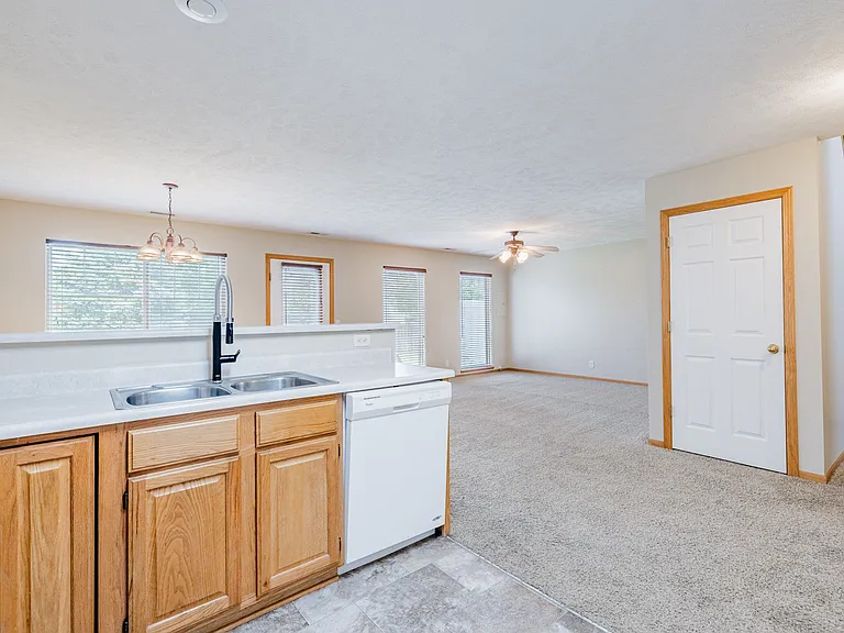 8804 Sicily Ln — Photo 12