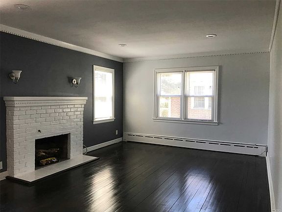 2nd image of 1011 Schuman Pl
